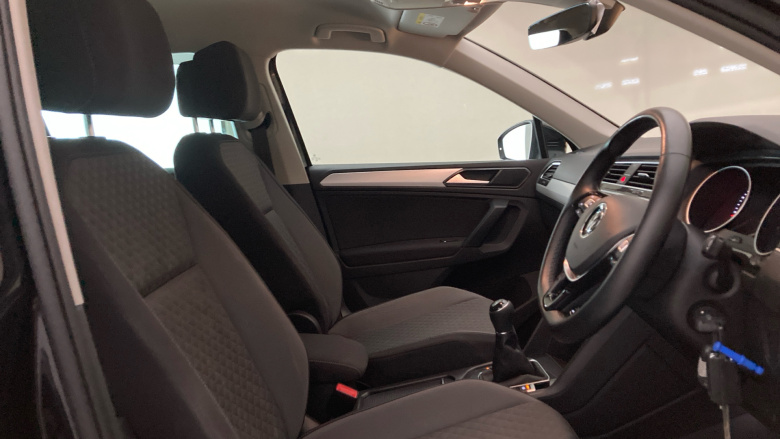 Volkswagen Tiguan 1.4 TSi 125 SE Nav 5dr Petrol Estate